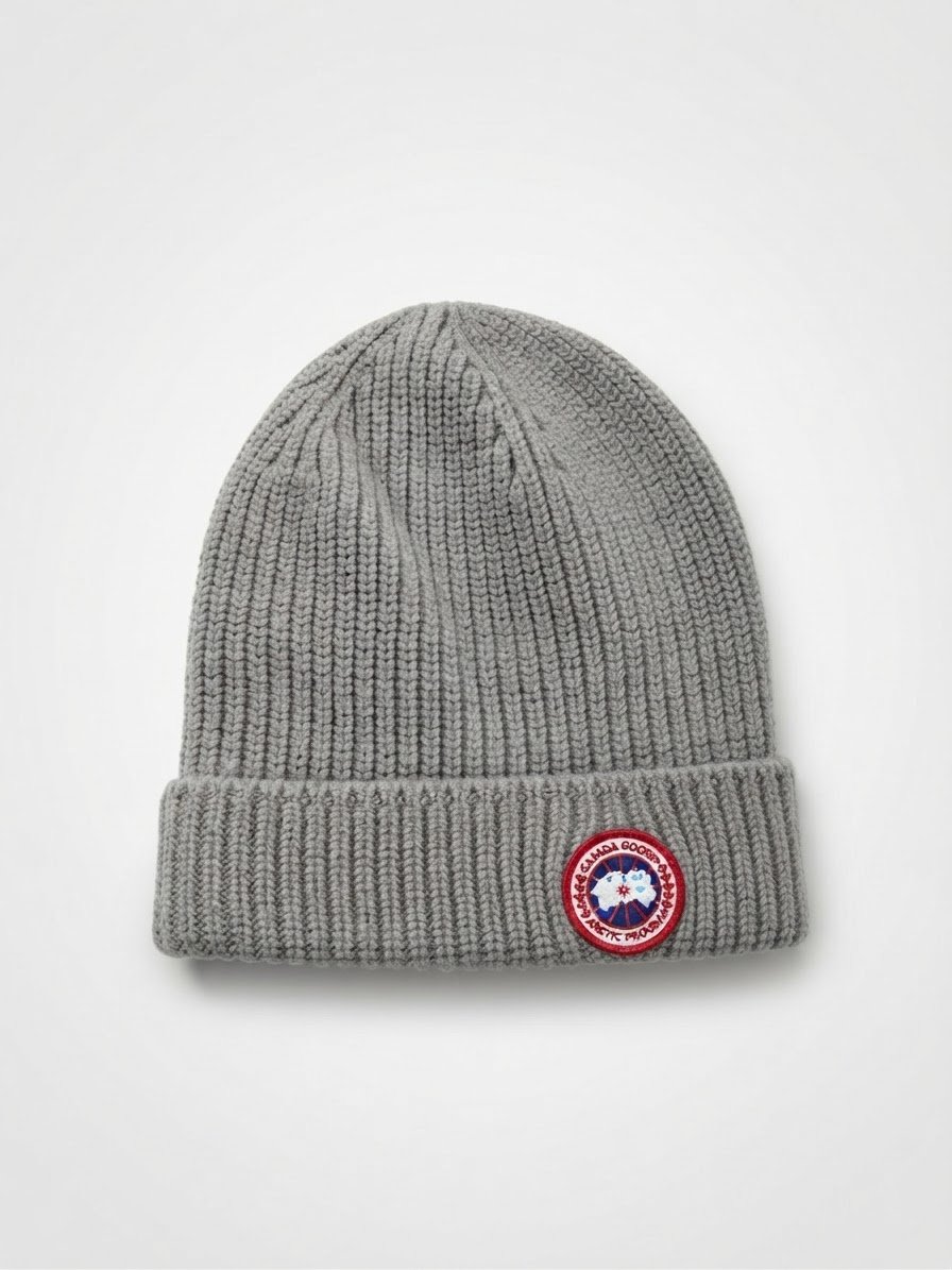 Bonnet Canada goose 