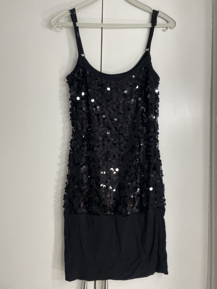 robe noir