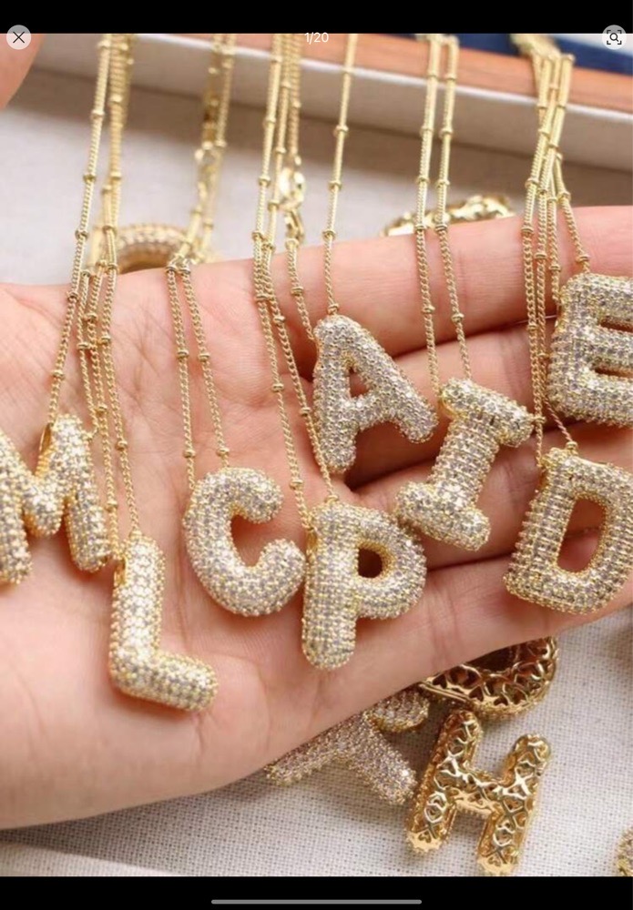 collier lettre s cachetee