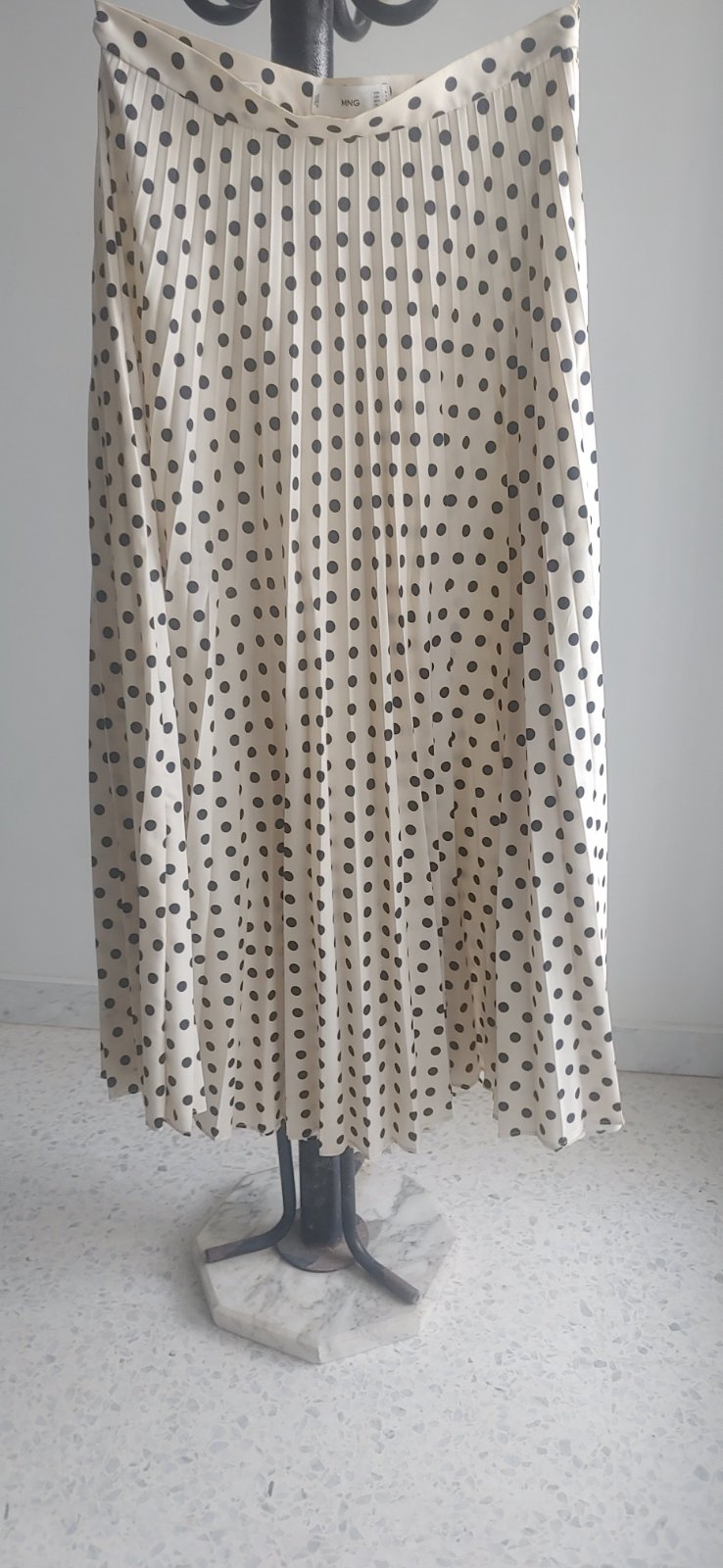 Ensemble Mango : Haut & Jupe Plissée à Pois