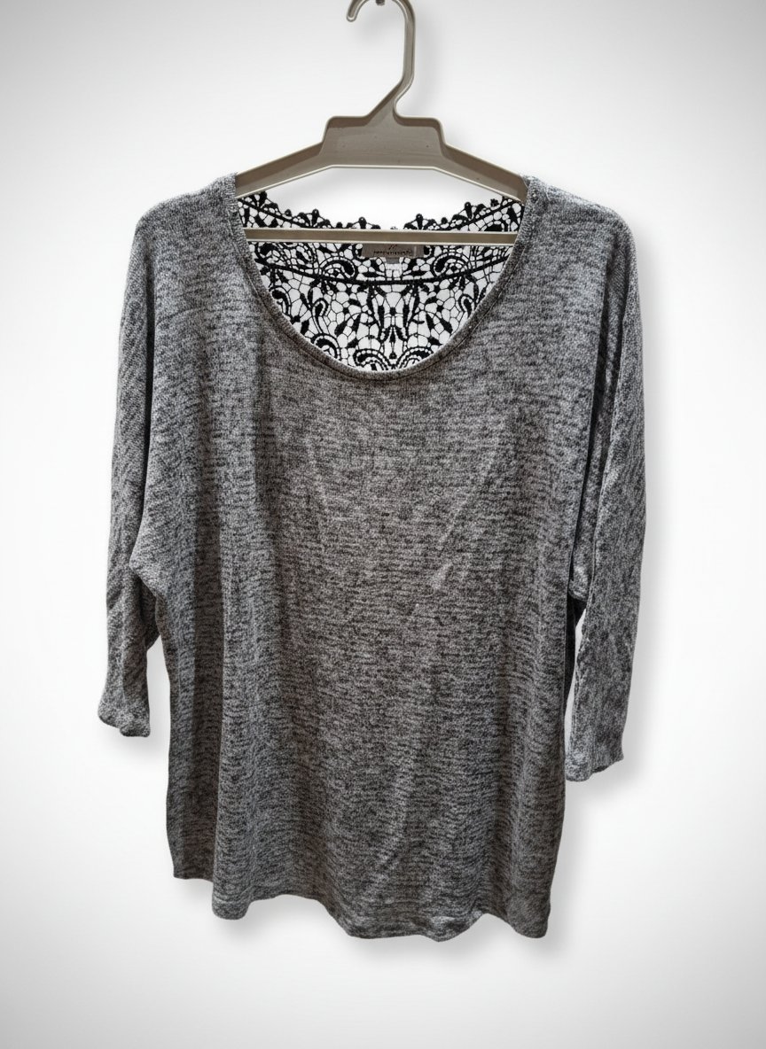 Pull avec dos en guipure