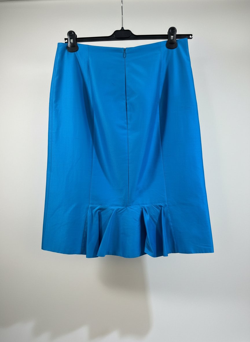 Jupe d un ensemble soiree satin 