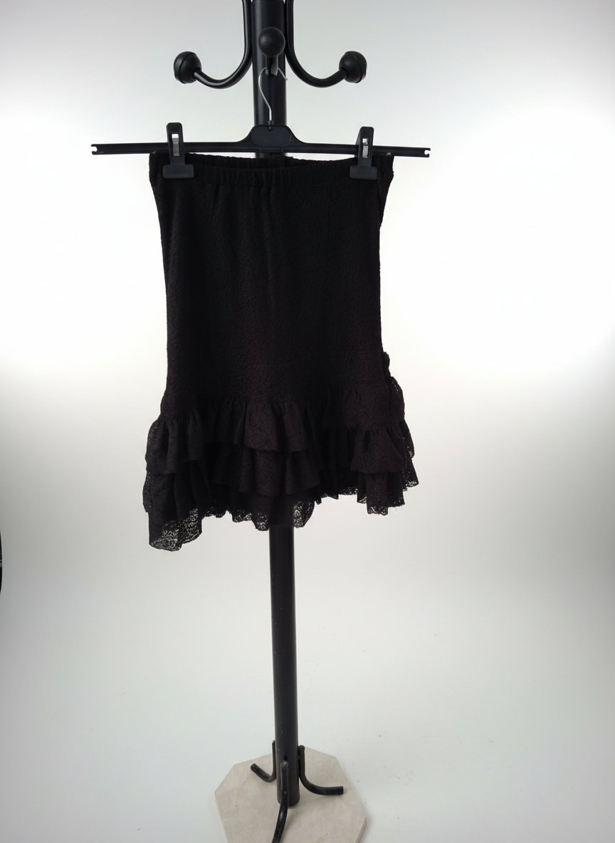 Jupe en dentelle noir 