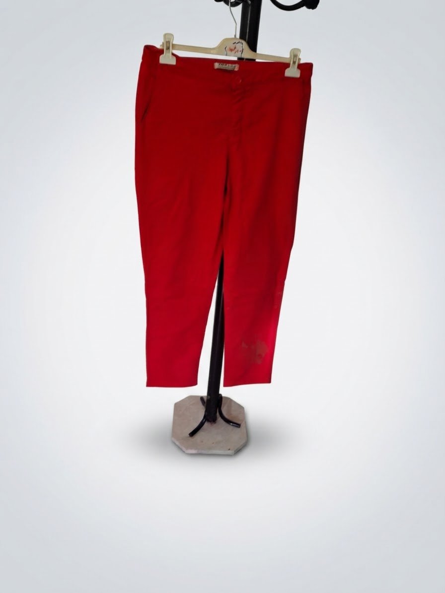 Pantalon en djean rouge 