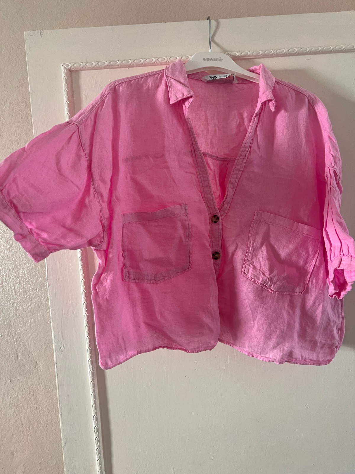 Chemise cropped en rose lin chey zara