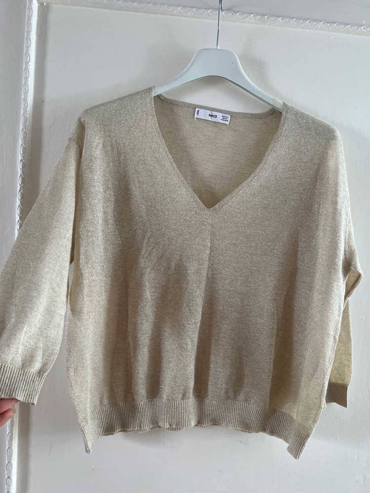 Pull courte en beige Mango 