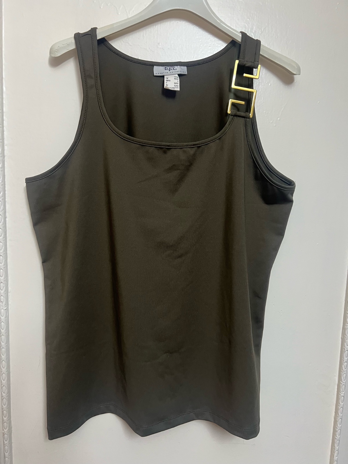 Body en marron avec un detaille en doré bpc