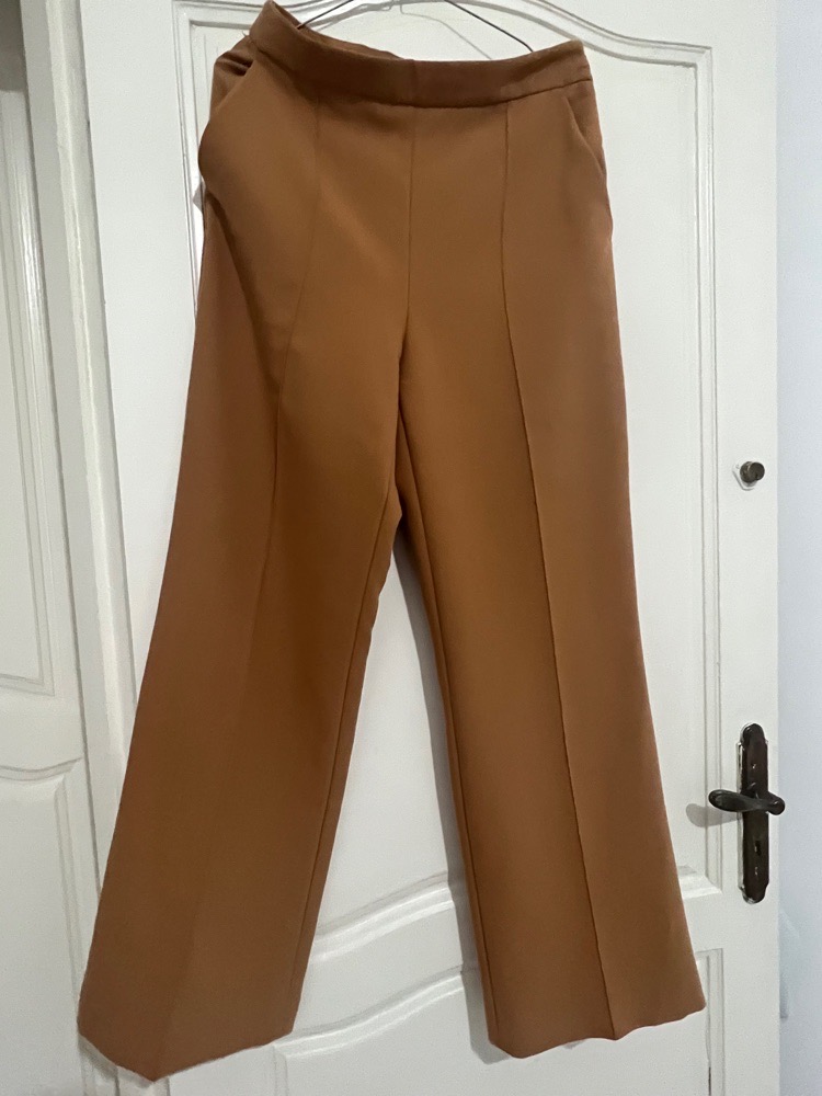 Pantalon large camel zara 