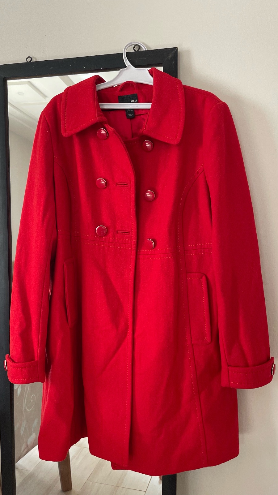 Manteau laine rouge de la marque H&M 