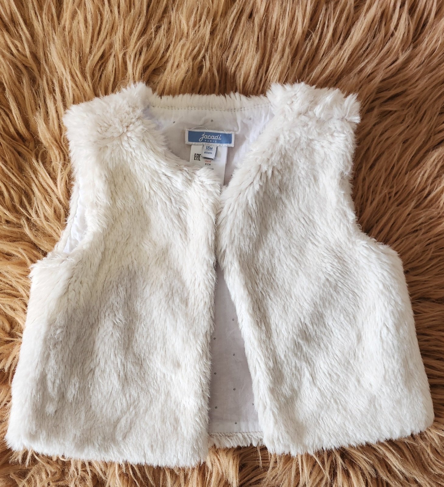 Gilet en forrure sans manche