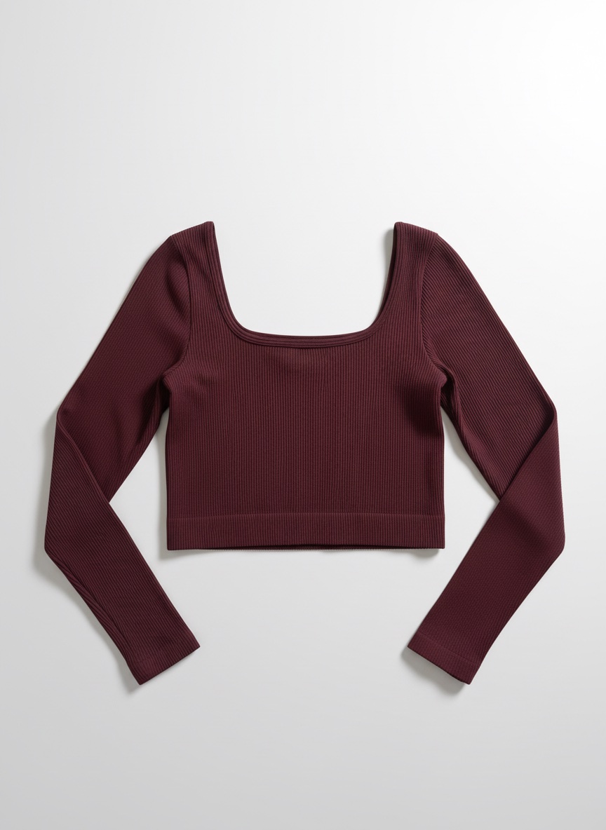 Un crop top burgundy