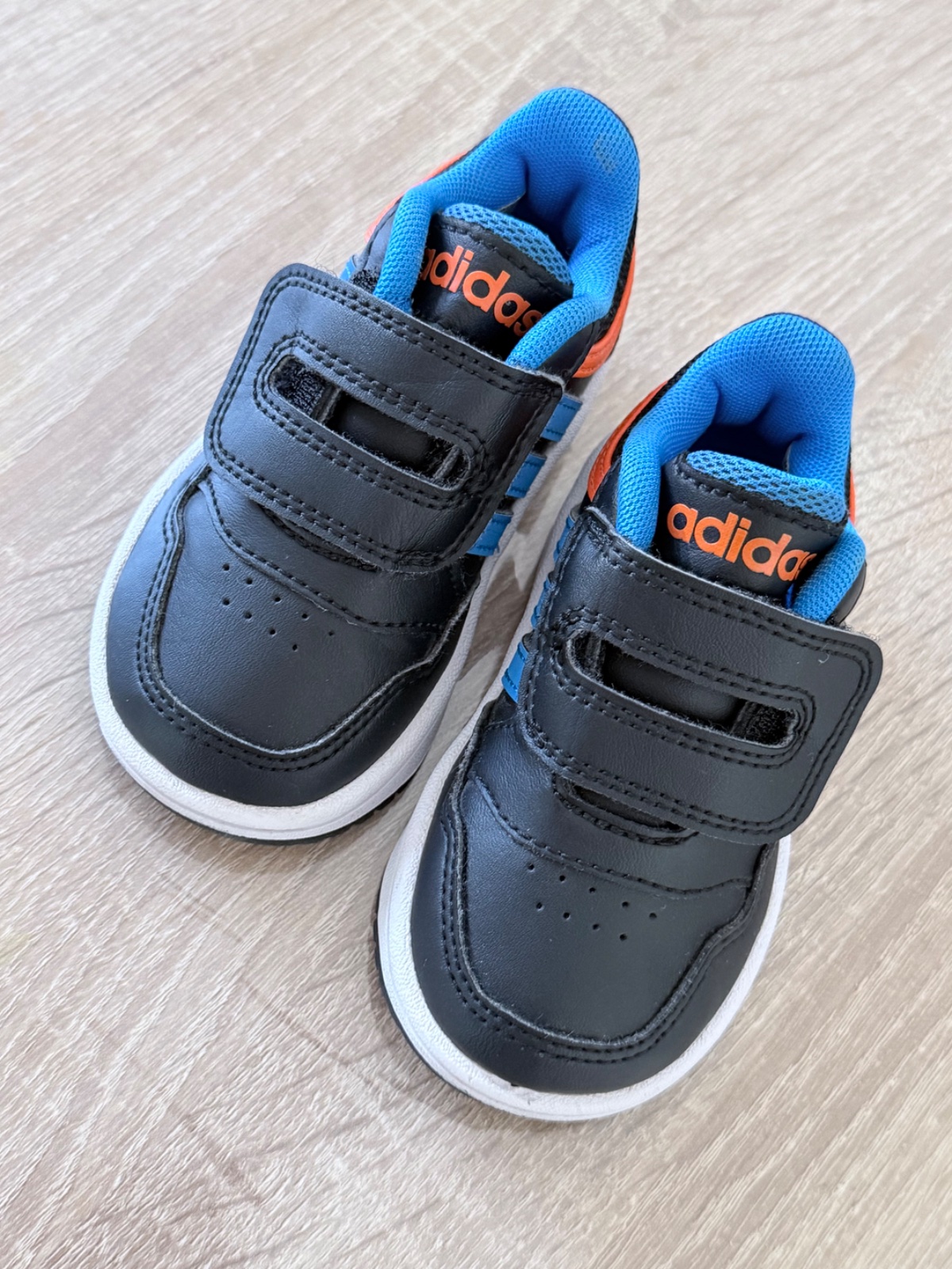 Chaussures garcon Adidas 