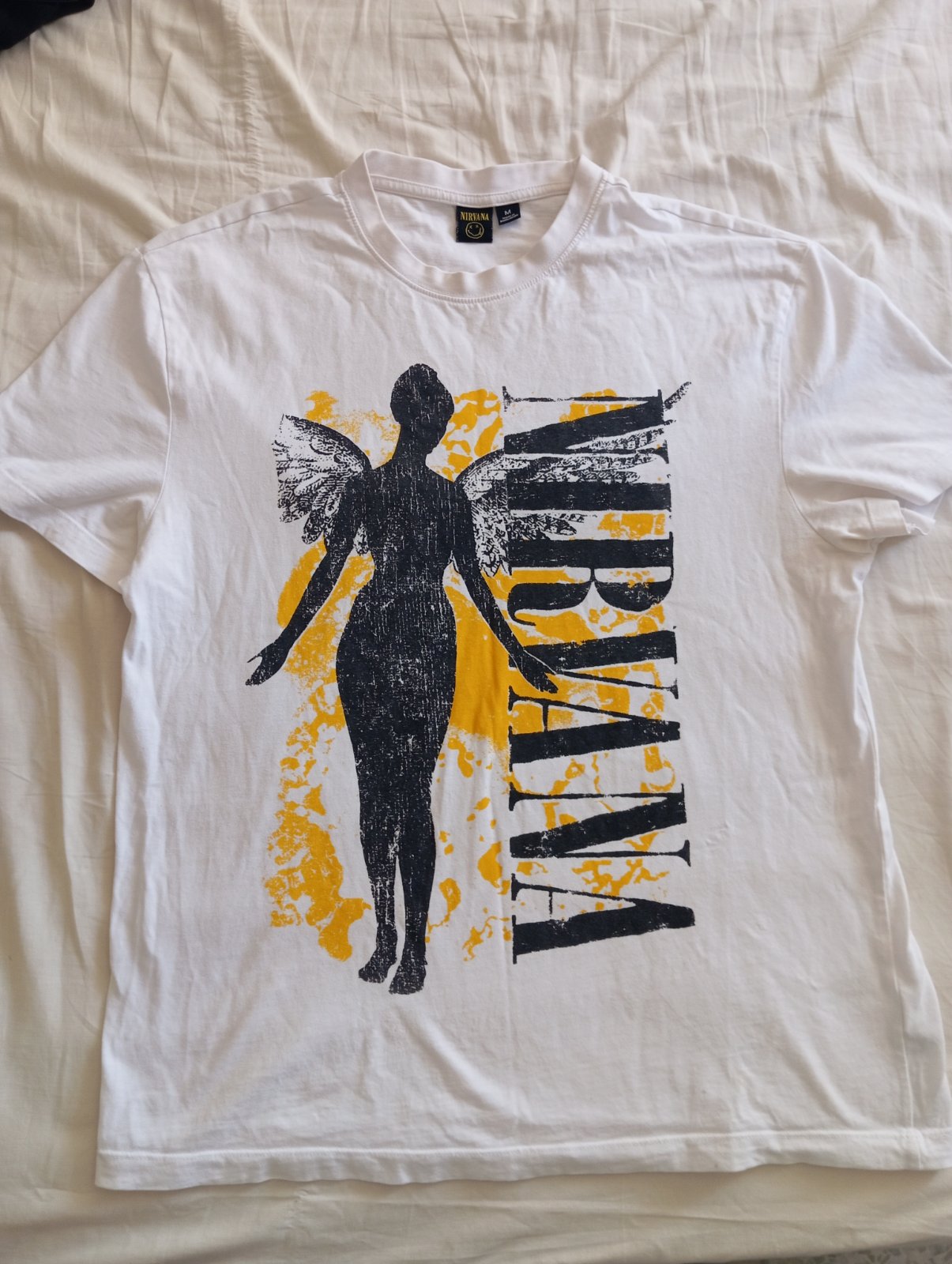 T-shirt nirvana rock band