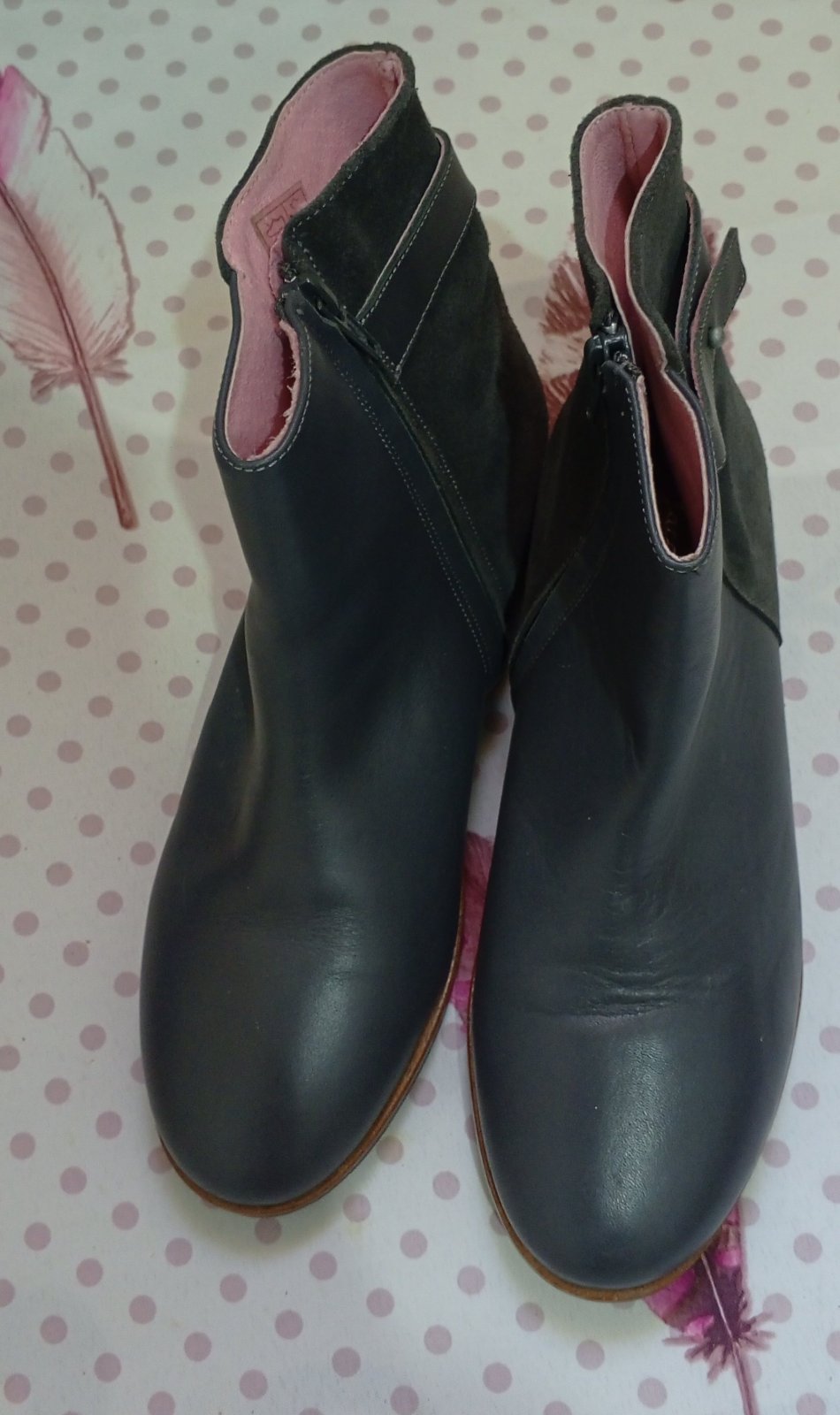 Bottine en cuir grise charbon 