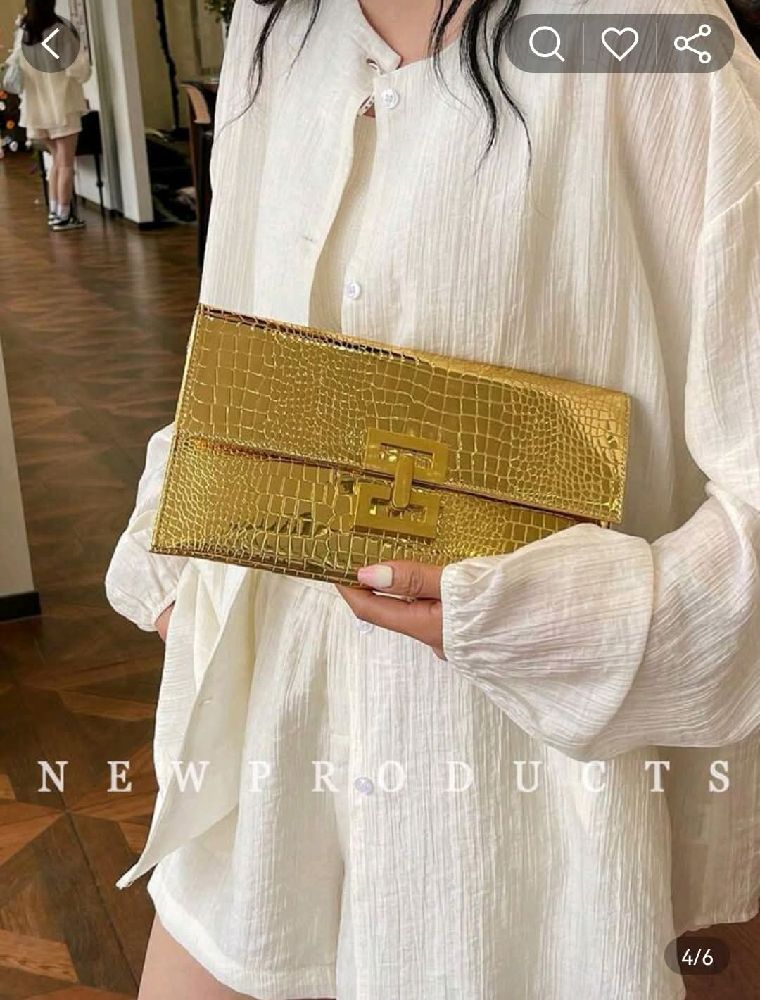 Pochette doré 