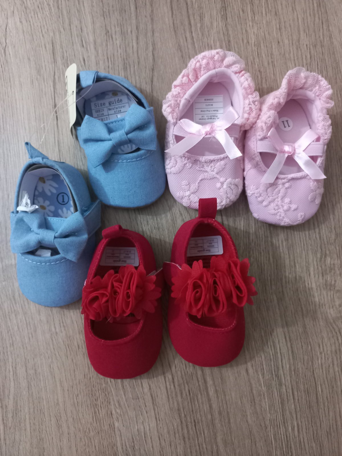 Chaussures bébé fille neuf 