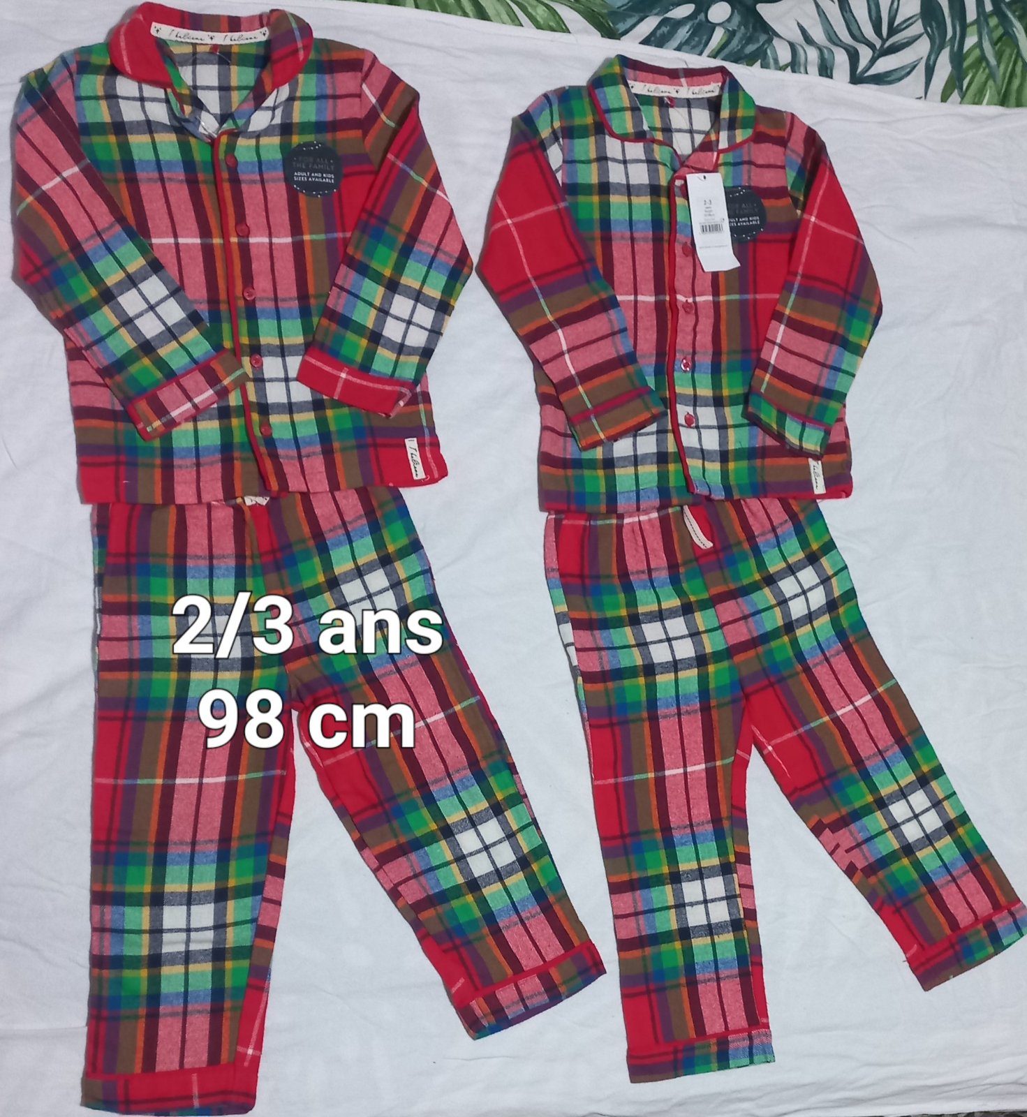 Deux pyjamas