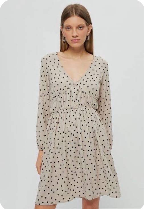 Robe patineuse fluide à pois