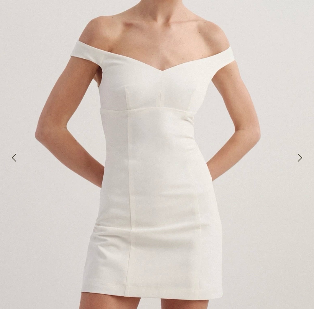 Robe blanche courte