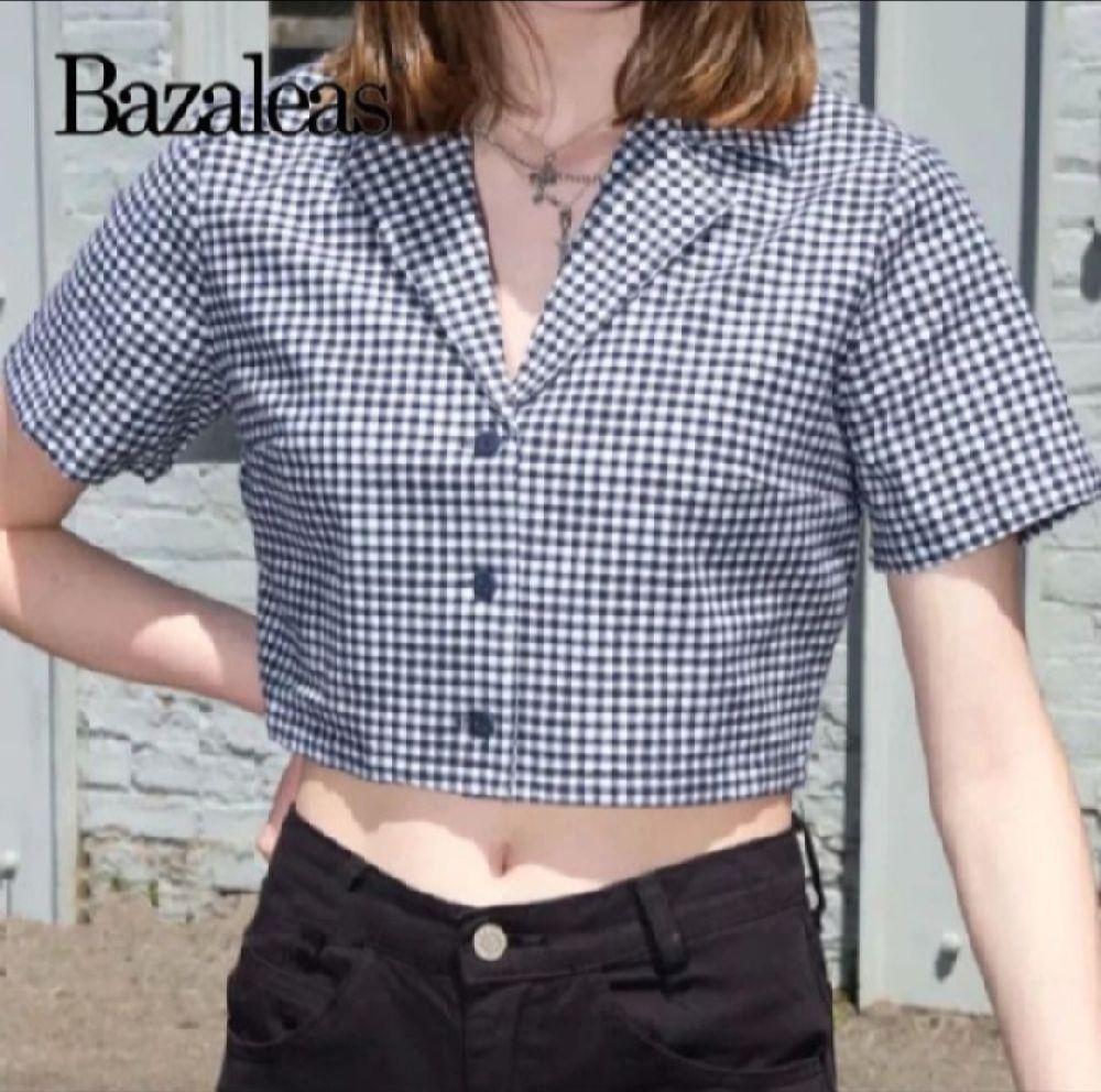 Chemise Cropped en Noir et Blanc