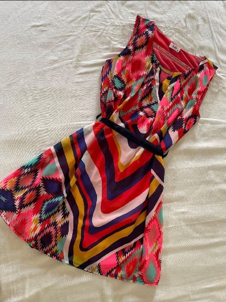 Robe Courte Sans Manches avec Ceinture Shefly
