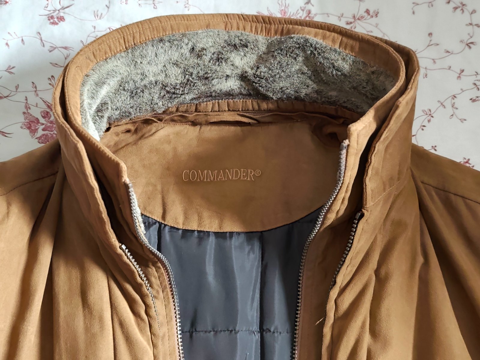 Blouson COMMANDER en suédine, excellent état 