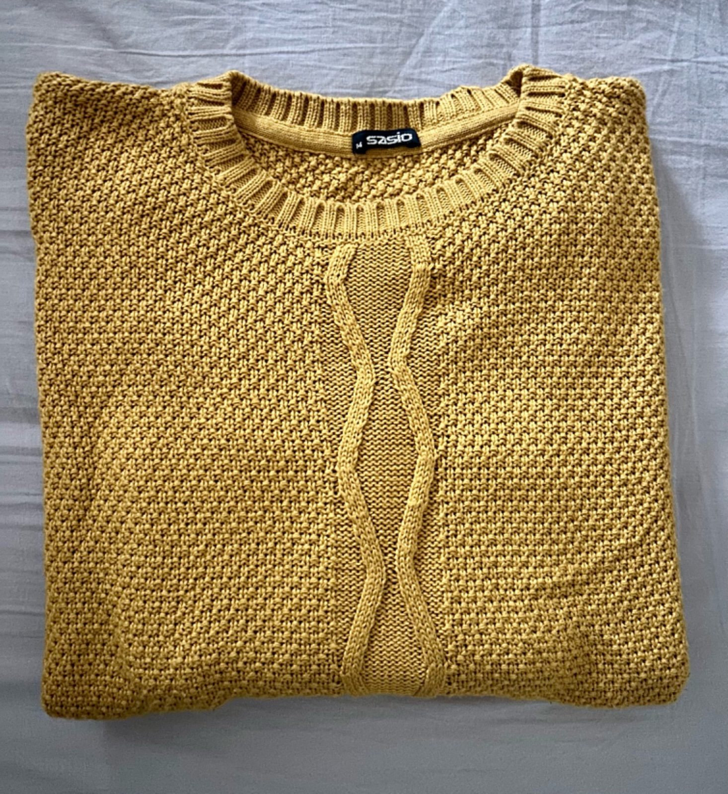 Pull en maille jaune mautarde SASIO 