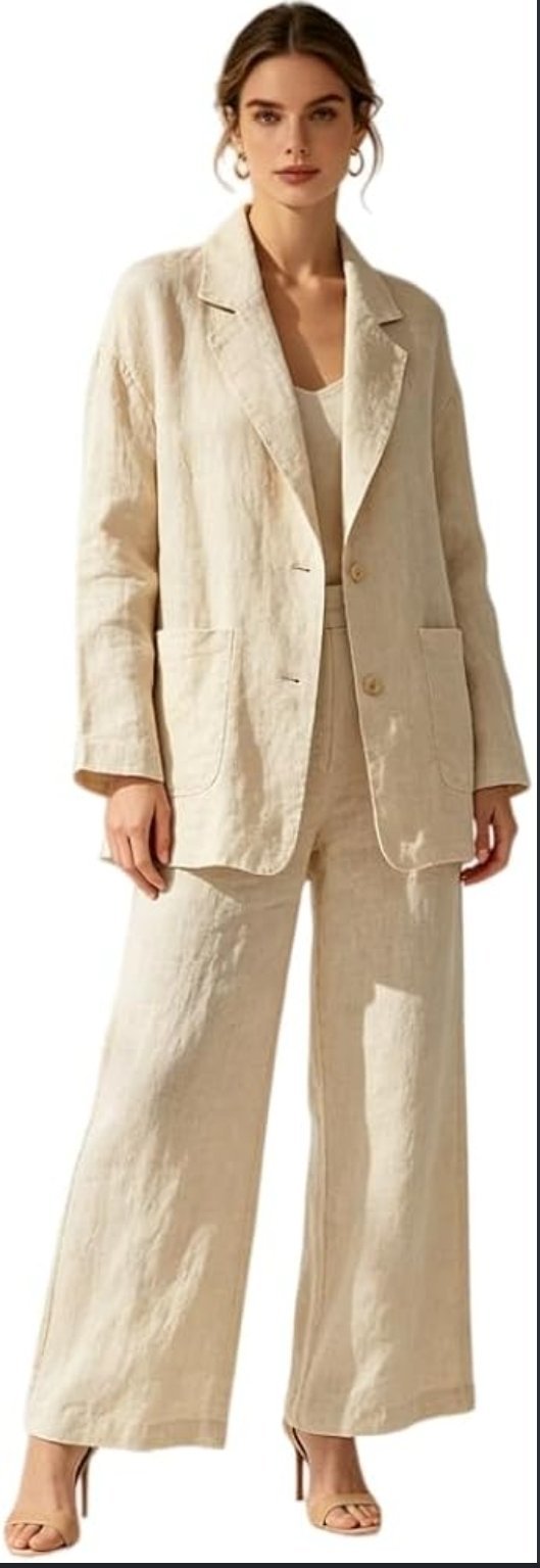 Blazer légère de couleur écru/beige clair de la marque Monki doté de revers crantés d'une fermeture à boutons sur le devant et de poches plaquées