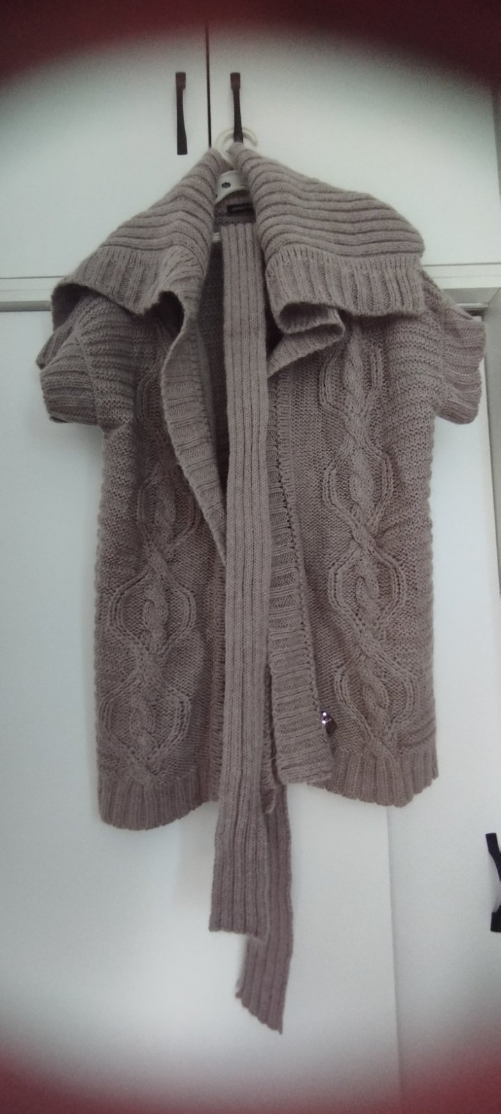 Gilet mi long en mohair et laine jamais porté 