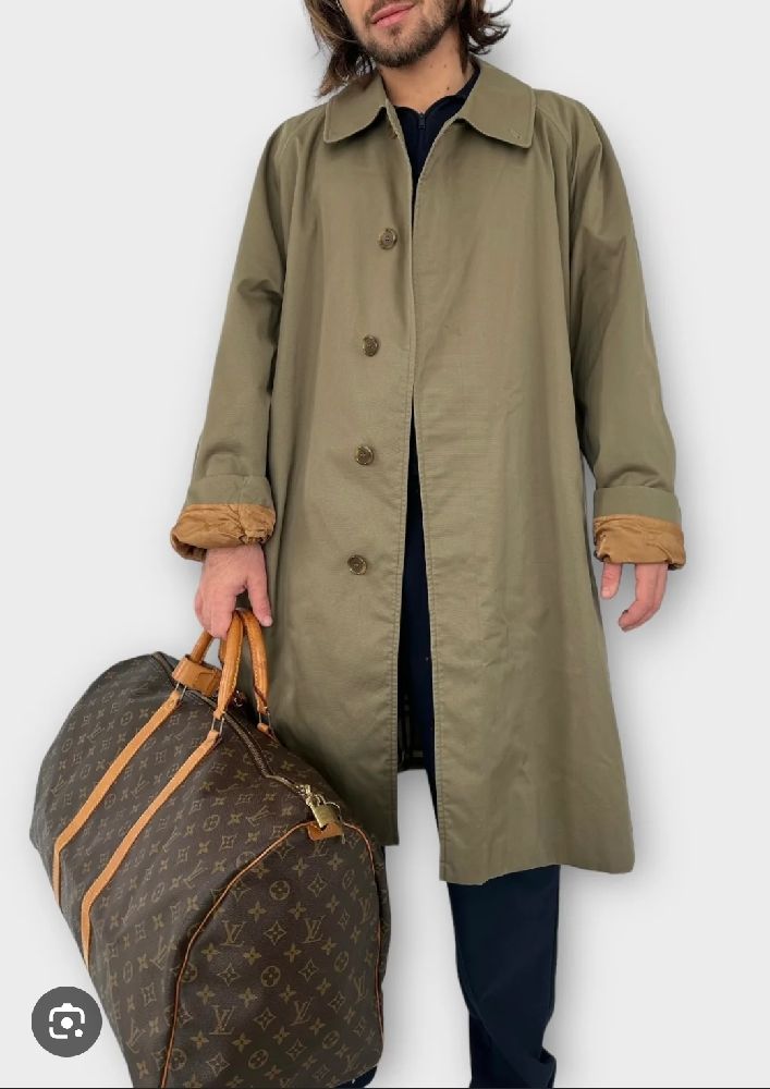 Trench-coat GUESS pour homme de couleur kaki avec interieur matelassé 