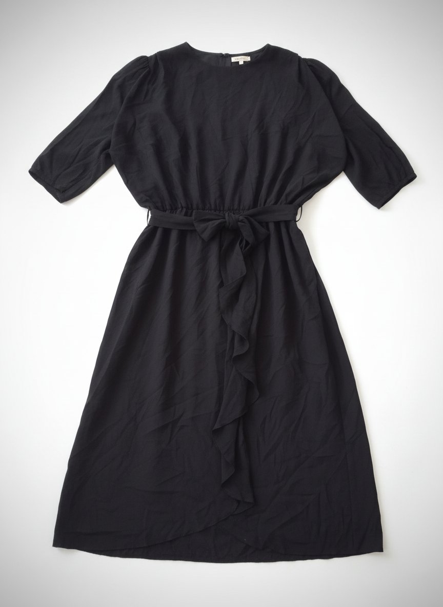 Magnifique robe avec ceinture ruban très élégante 