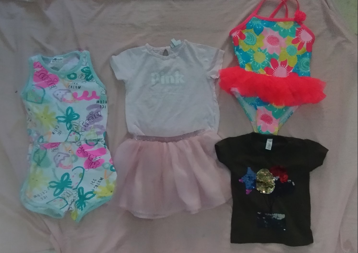 Lot pour bébé de deux ans articles de marques 