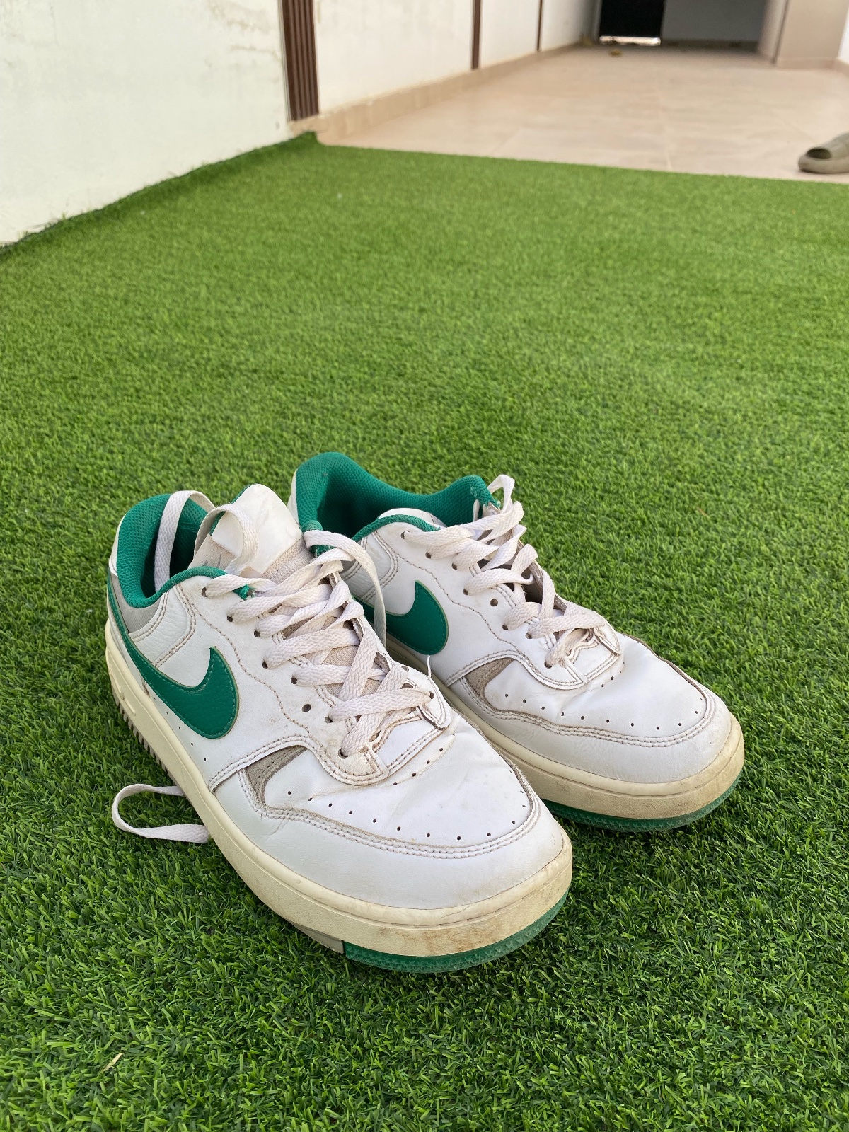 Nike Air Force 1 Low White & Forest Green⁠