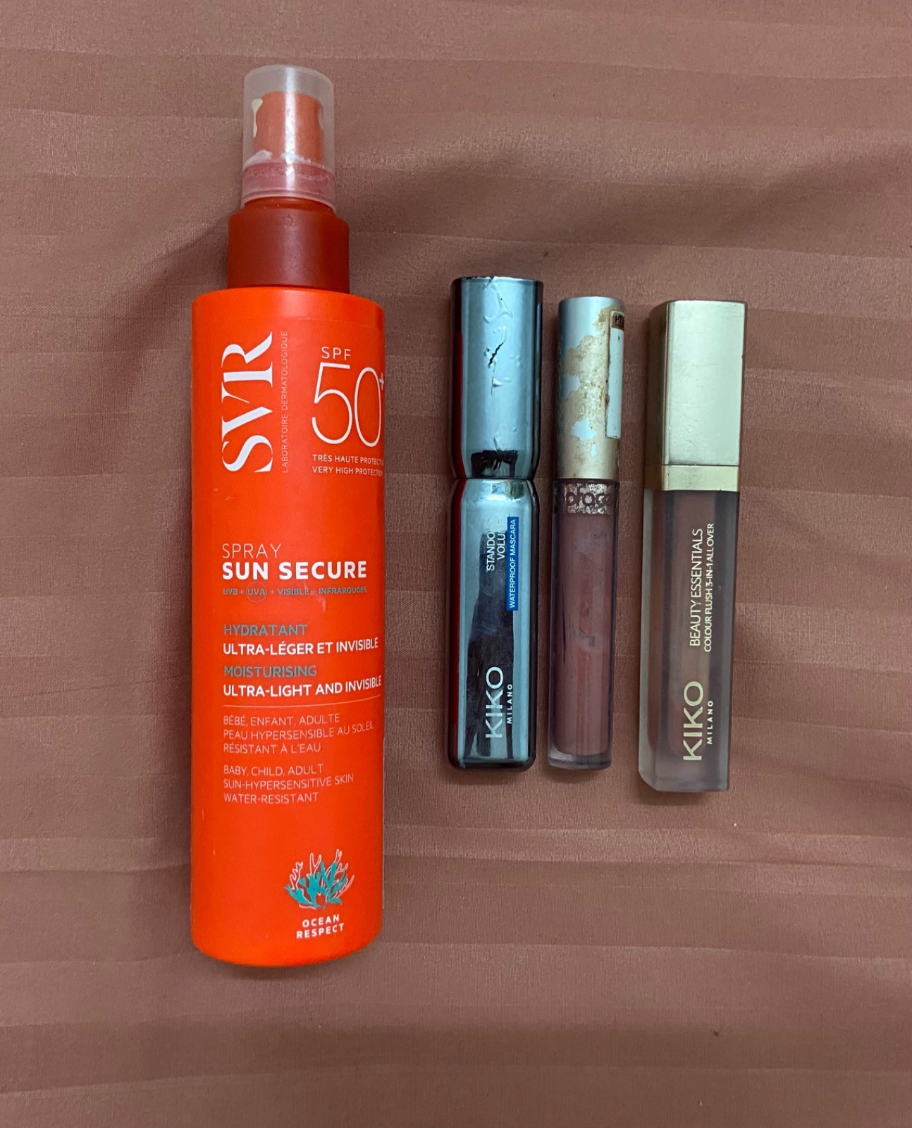 Lot de ecran pour le corps svr fih 30 ml + mascara kiko + glosskiko + gloss top face