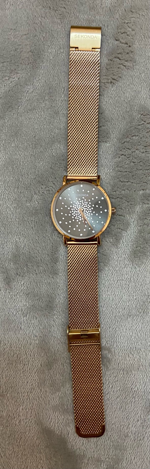 Montre rosé en tres bon etat