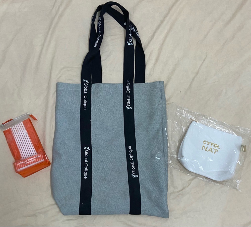 Sac tote bg + deux trousses