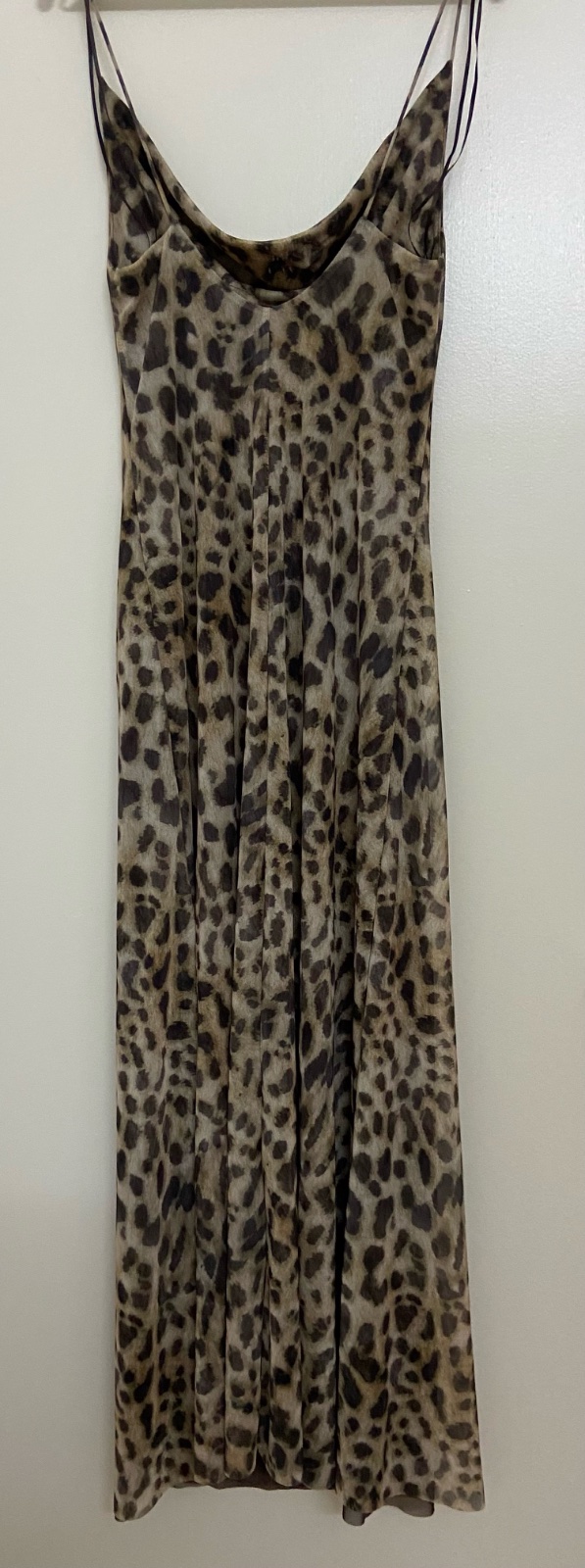 Robe longue tigré zara taille M neuf sans etiquette 