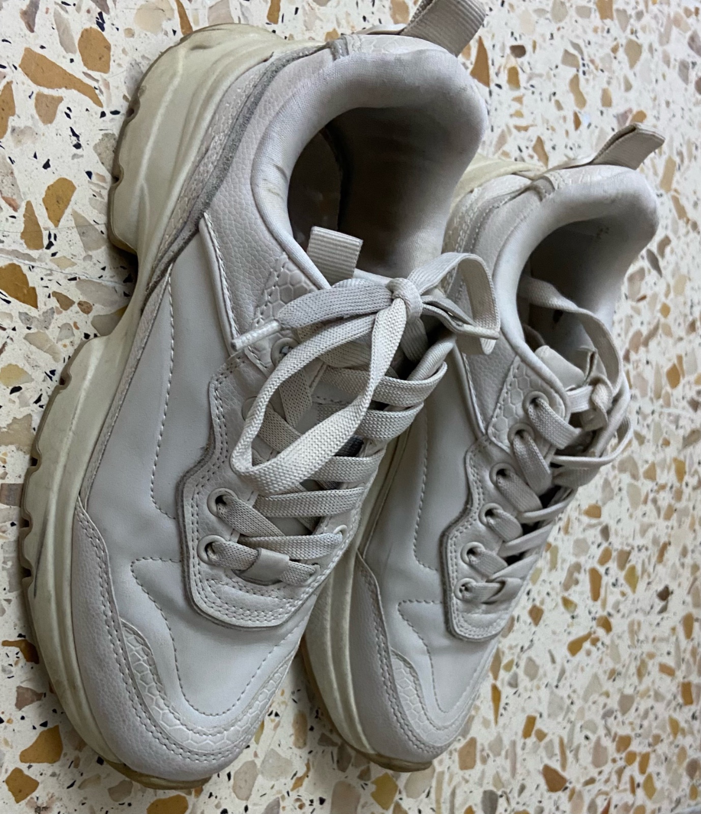 Baskets zara pointures 36 beige 