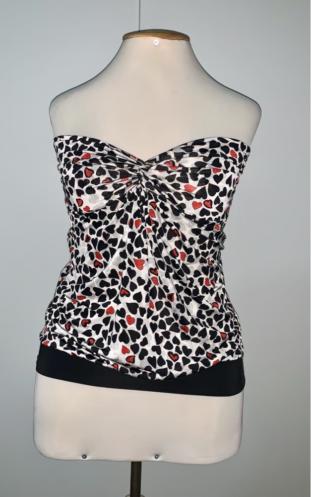 Joli top bustier à motifs cœurs