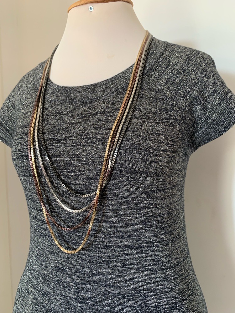 Magnifique robe pull Nafnaf