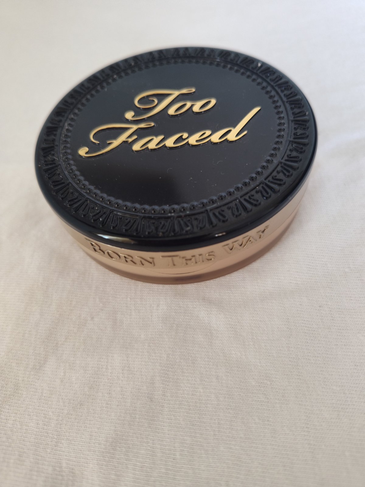 Poudre Fond de teint de la marque Too faced 