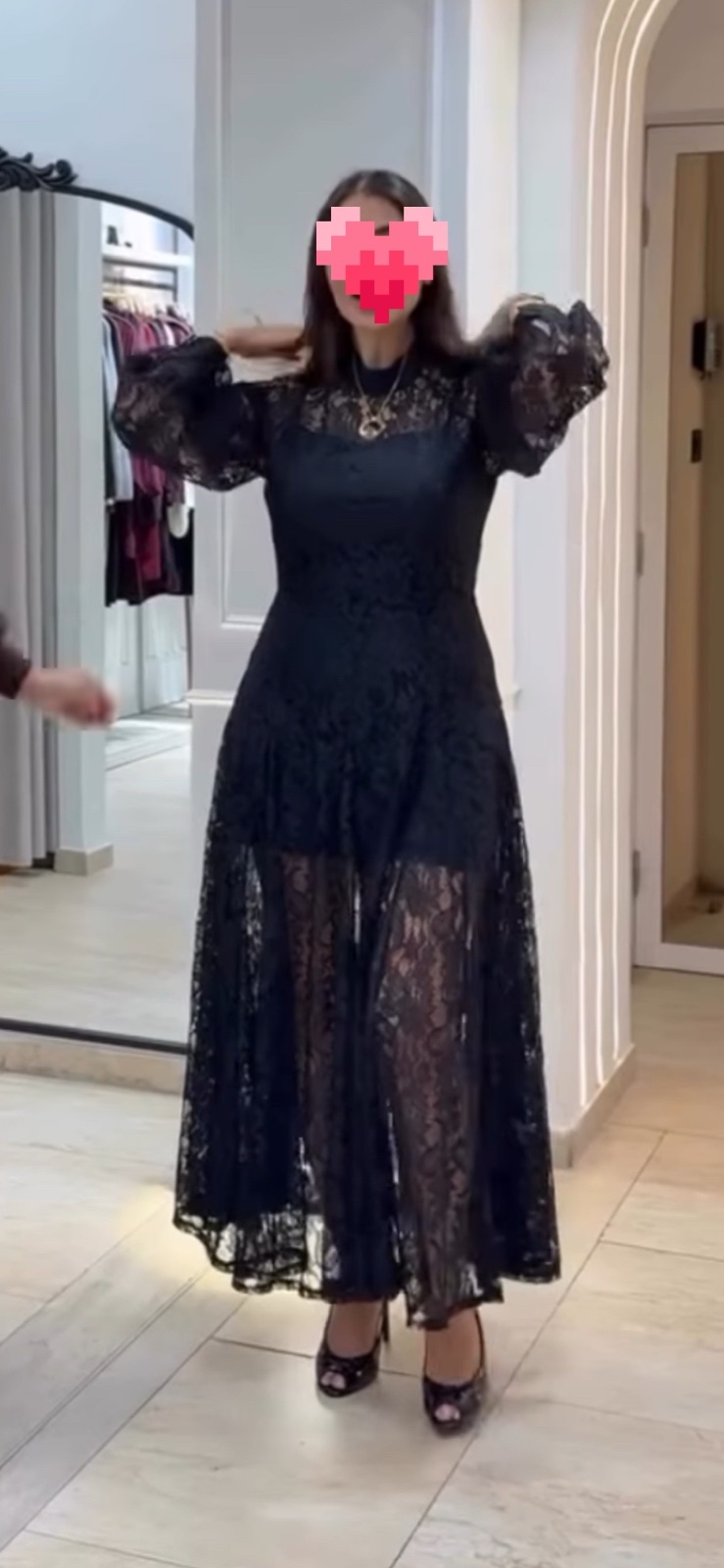 Robe dentelle avec fond