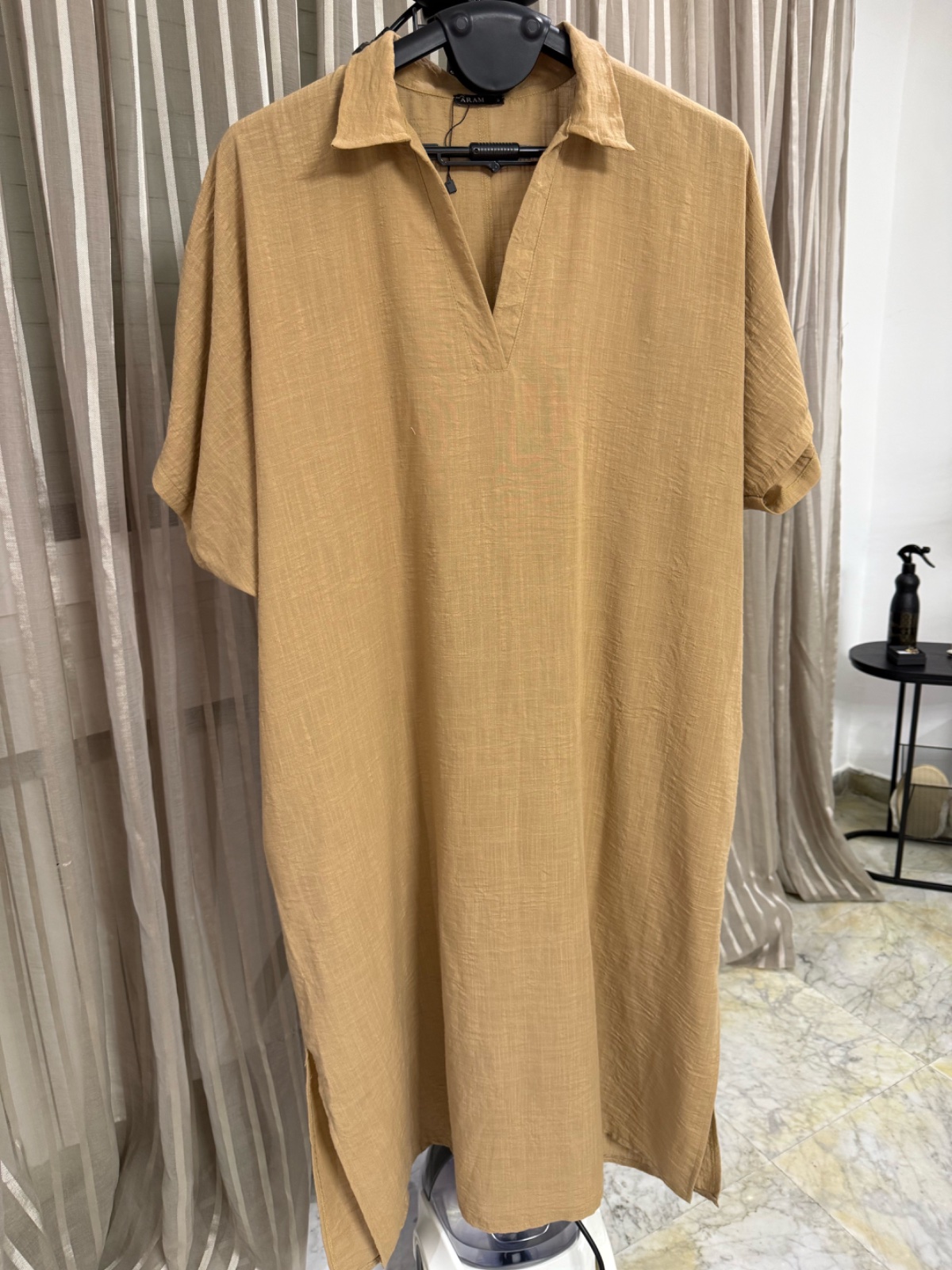 Lot 2 robes noir & kamel
