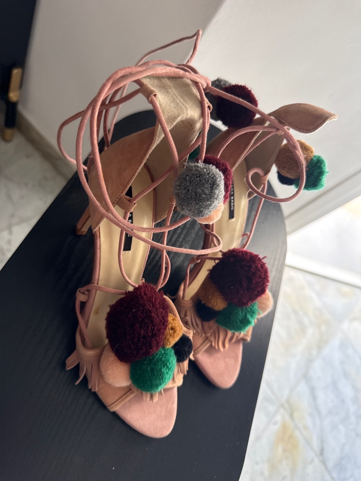 Sandale zara a pompons 