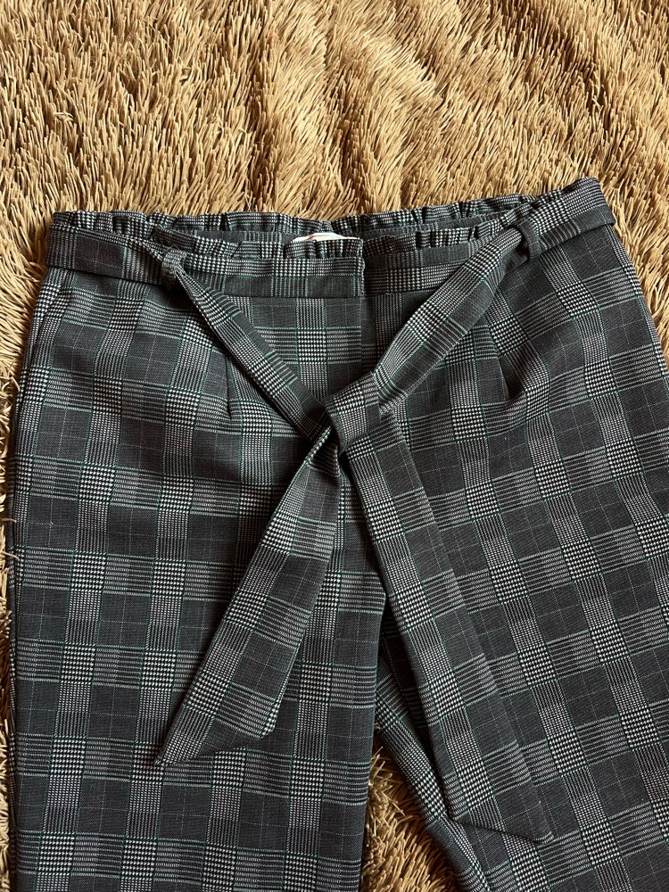 Pantalon pour femmes taille 44 🤍