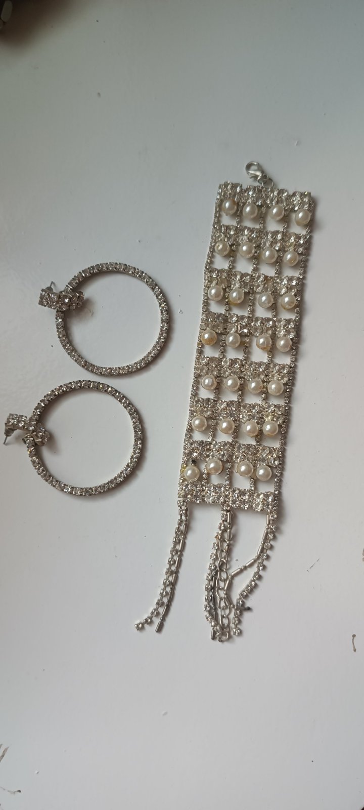 Bracelet et boucles d'oreilles 