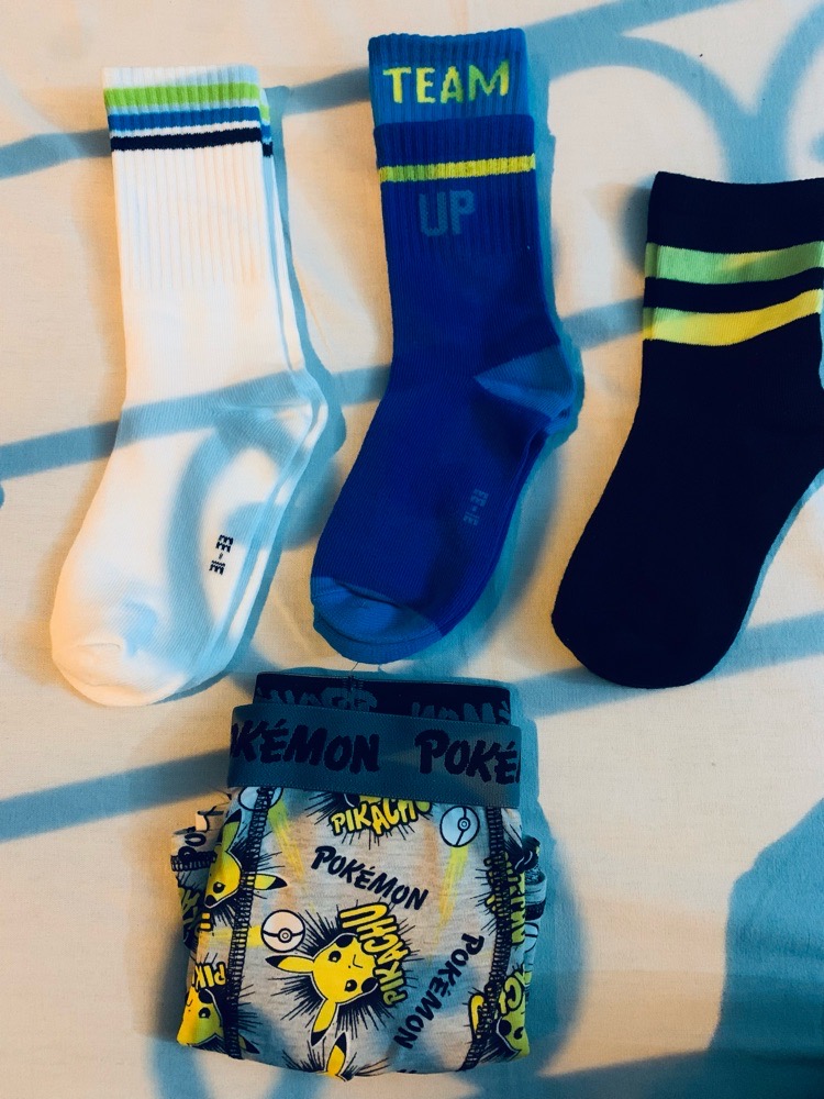 Lot chaussettes+boxer primark garçon 6-7 ans 