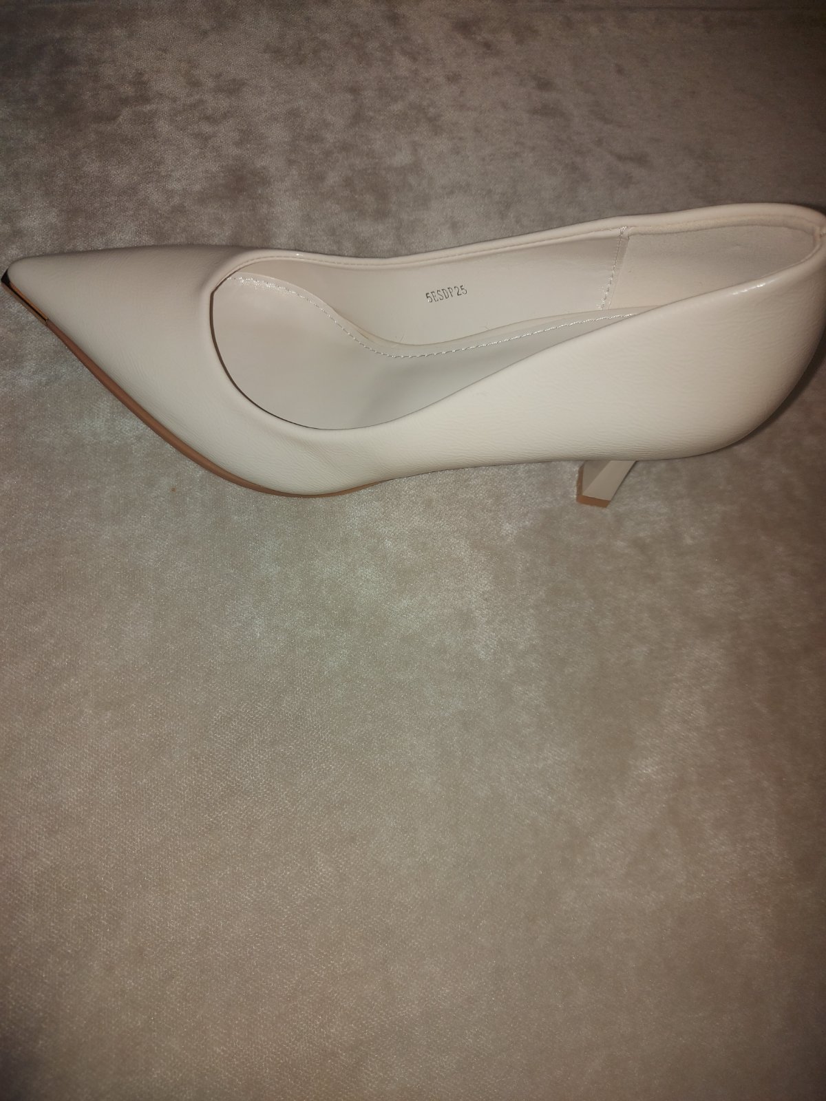 Escarpin beige jamais porté 