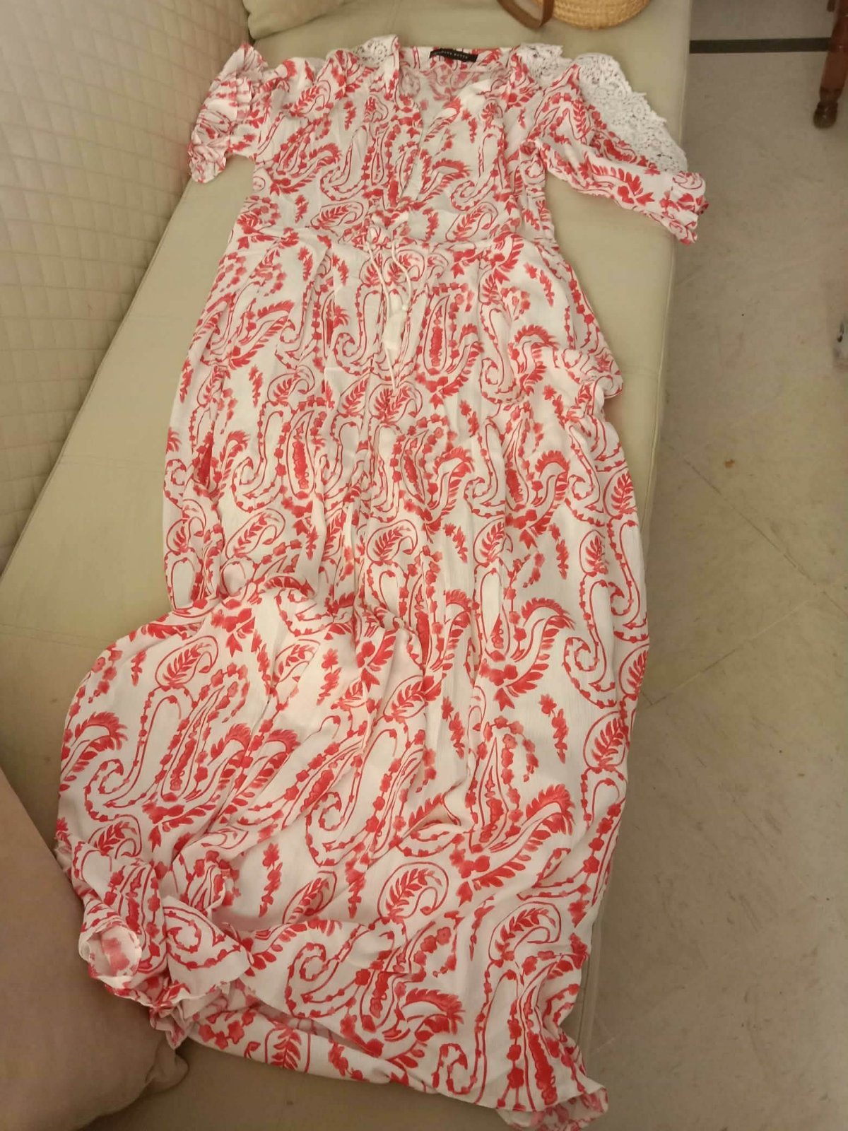 Robe rouge blanc taille 42