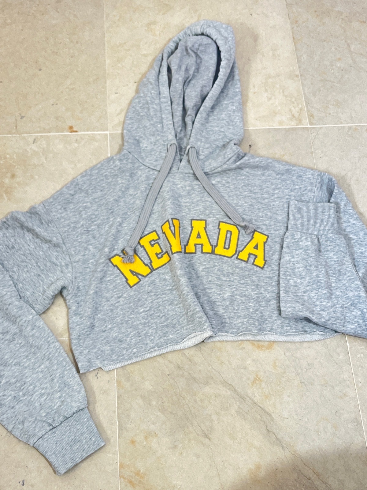 Cropped hoodie grey Nevada yellow print